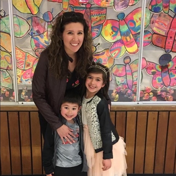 Meet your Posher, Aimee - Picture 1 of 2